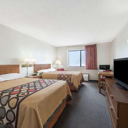 Super 8 By Wyndham Smithville Lake Exterior photo