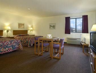 Super 8 By Wyndham Smithville Lake Room photo